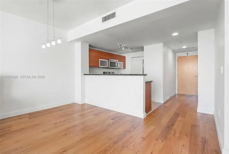 253 NE 2nd Street #1007, Miami, FL 33132 - #3