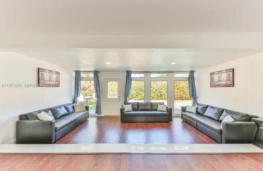 Address Withheld By Seller, Miami, FL 33180 - #2