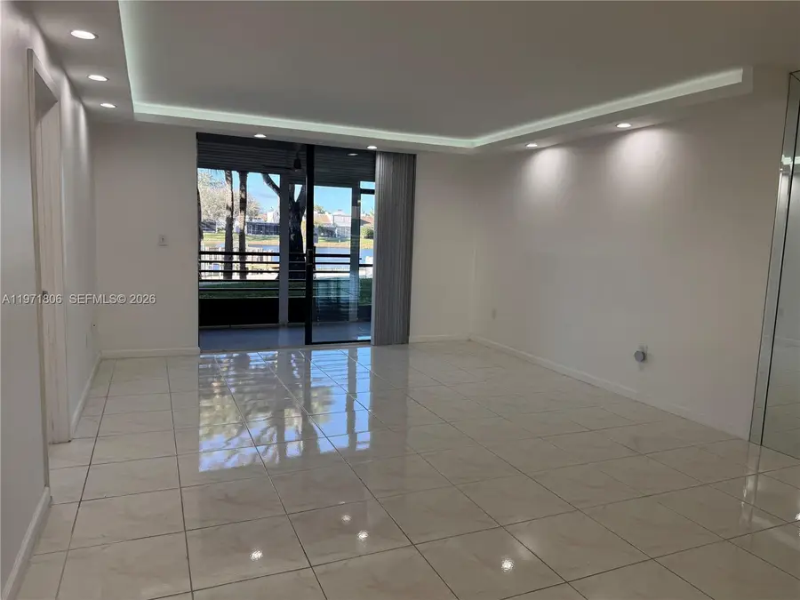 1101 Colony Point Circle #102, Pembroke Pines, FL 33026 - #3