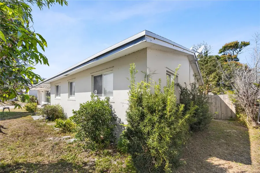 227 SW 13th Avenue, Boynton Beach, FL 33435 - #2