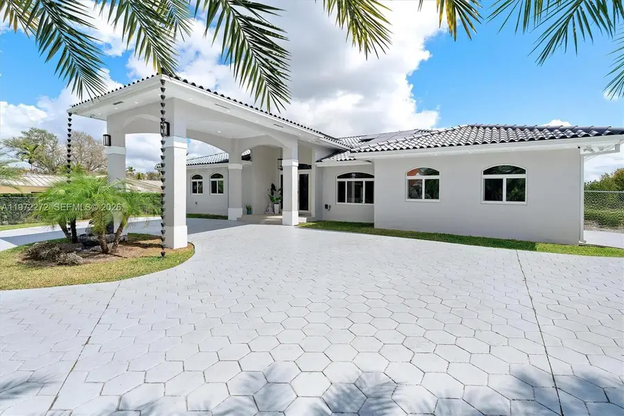 135 SW 125th Avenue, Miami, FL 33184 - #2