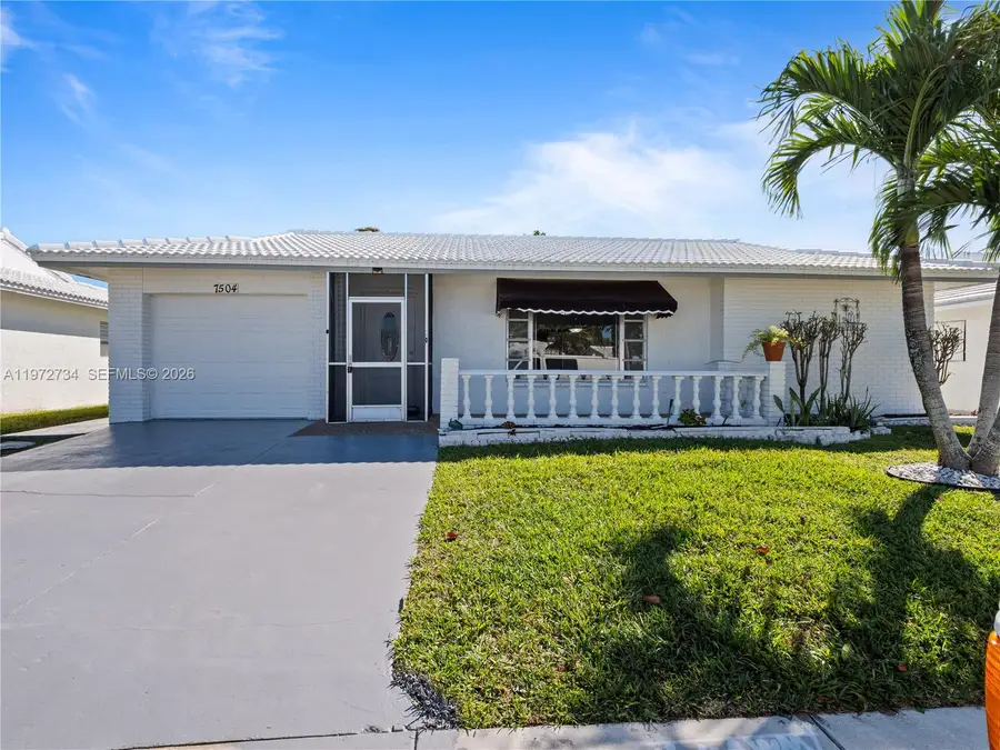 7504 NW 70th Avenue, Tamarac, FL 33321 - #3