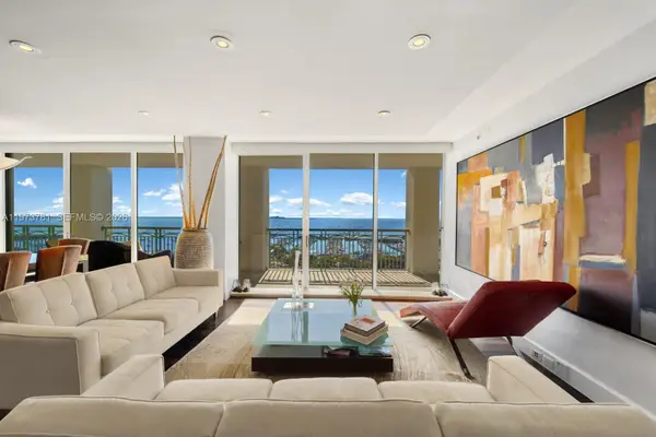 3400 SW 27th Avenue #2102, Miami, FL 33133