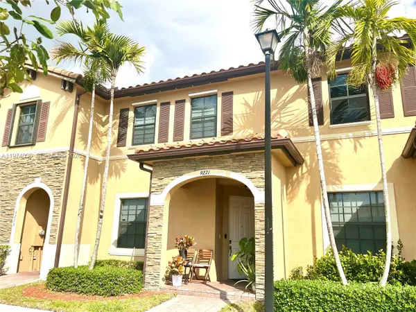 9271 W 33rd Lane, Hialeah, FL 33018