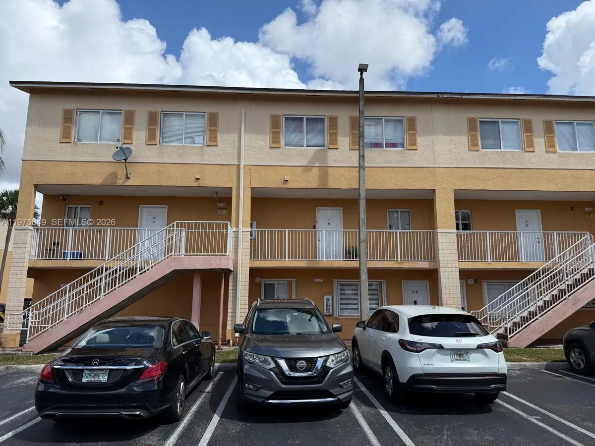 6255 Kendale Lakes Circle #128, Miami, FL 33183 - #1