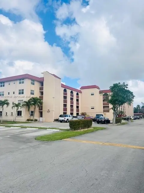 3251 Holiday Springs Boulevard #403, Margate, FL 33063