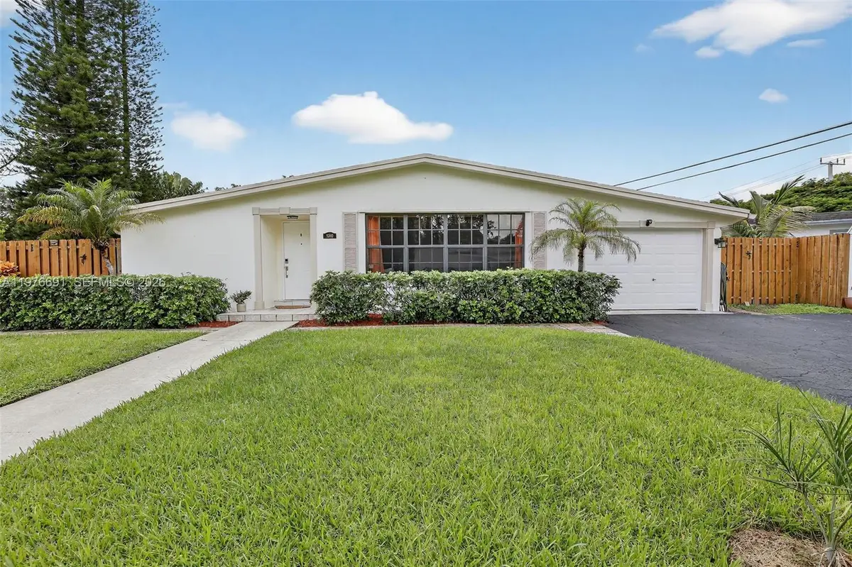 5260 Redwood Court, Plantation, FL 33317 - #1