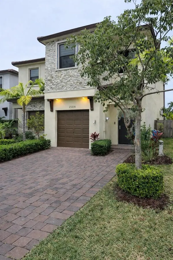 25216 SW 108th Court, Homestead, FL 33032