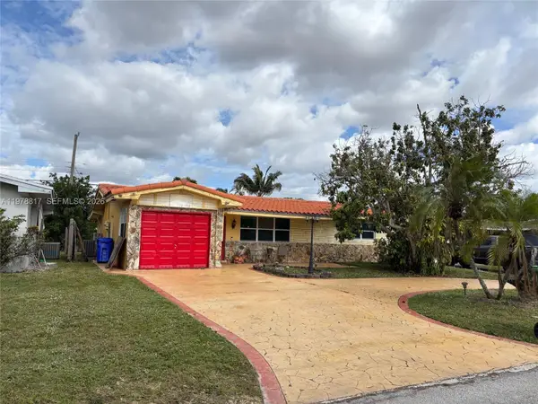8471 NW 16th Street, Pembroke Pines, FL 33024