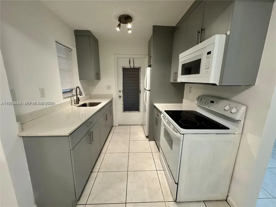 2005 Jefferson Street #205, Hollywood, FL 33020 - #2