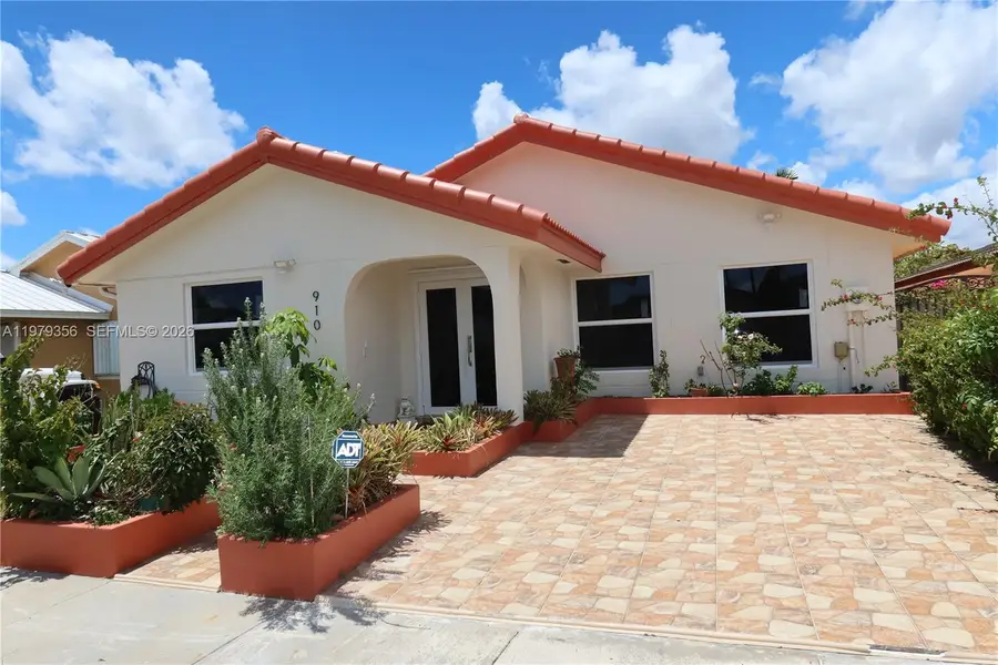 910 SW 140th Avenue, Miami, FL 33184 - #2