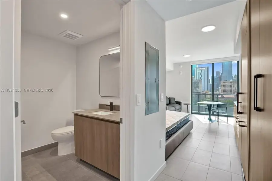 121 NE 5 Street #801B, Miami, FL 33132 - #3