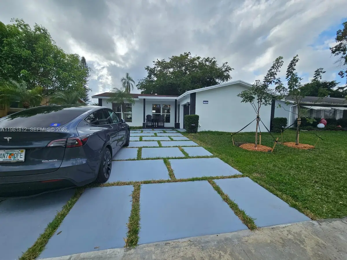 11450 NW 32nd Place, Sunrise, FL 33323 - #1