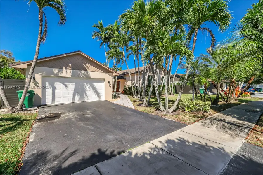 11541 SW 100th Street, Miami, FL 33176 - #2