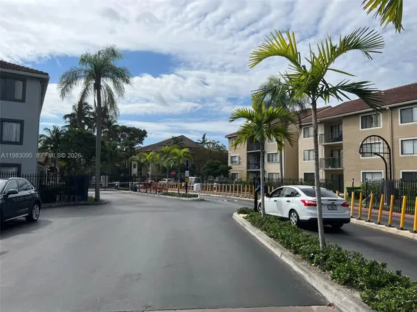 Address Withheld By Seller, Coral Springs, FL 33071