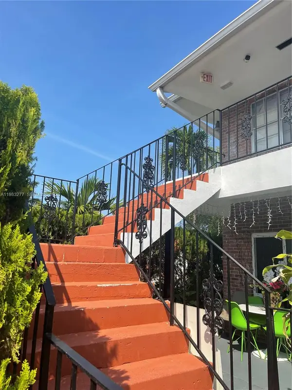 1050 Atlantic Shores Boulevard #211, Hallandale Beach, FL 33009