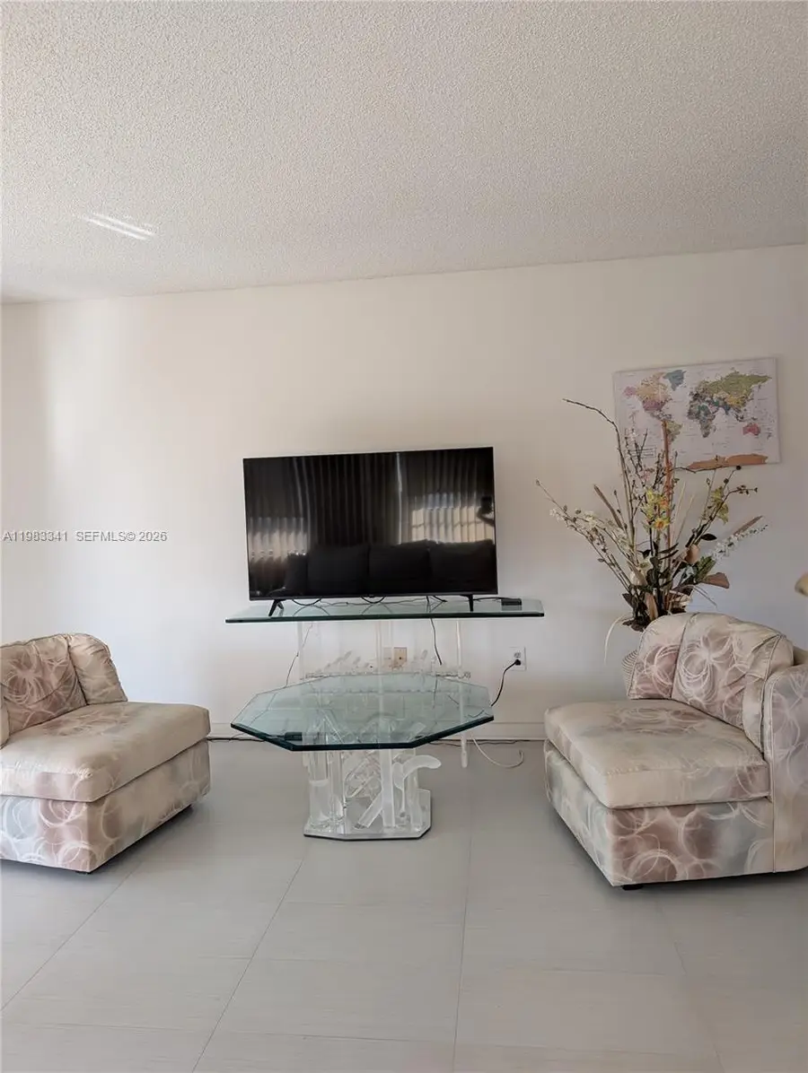 1000 E Saint Charles Place #519, Pembroke Pines, FL 33026 - #3