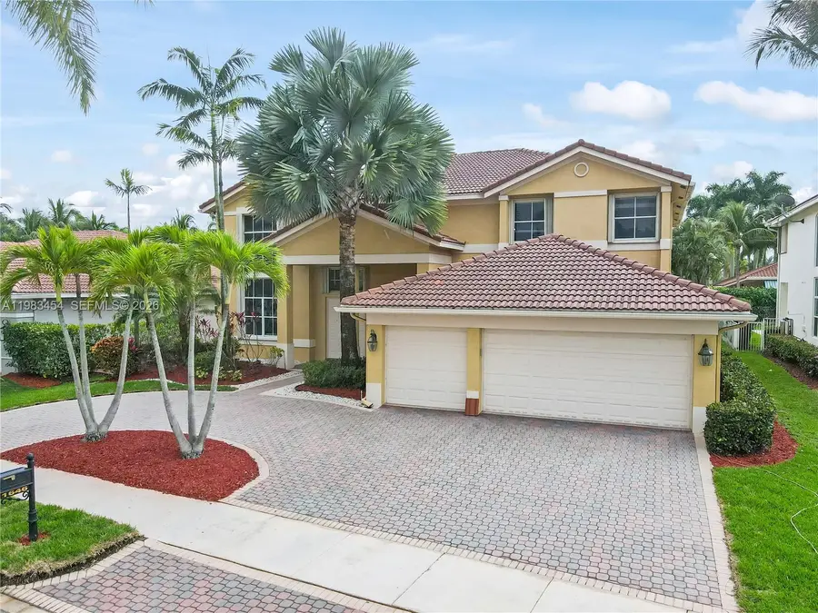 1646 Victoria Pointe Lane, Weston, FL 33327 - #2