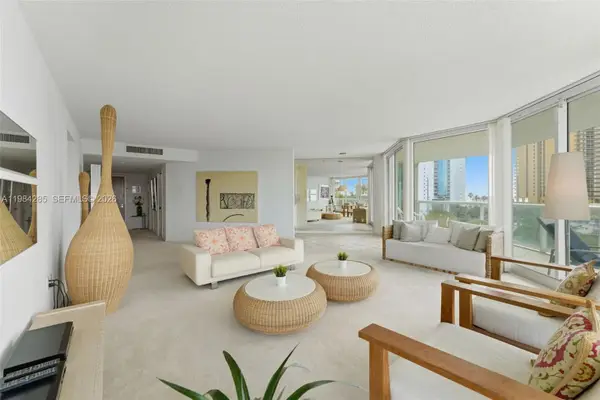 16400 Collins Avenue #544, Sunny Isles Beach, FL 33160