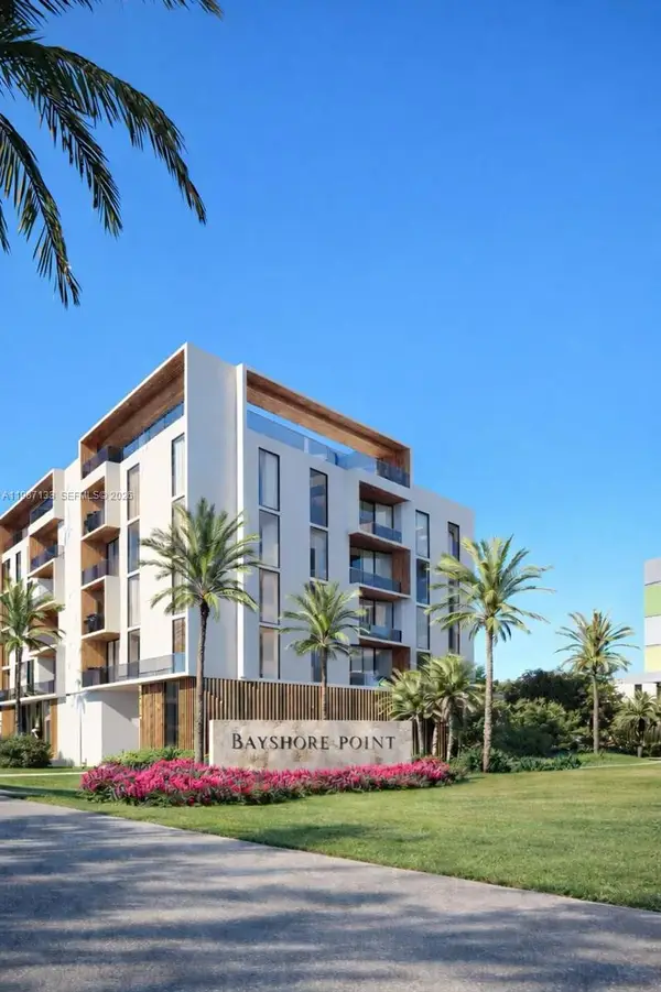 7860 NE Bayshore Court #2D, Miami, FL 33138