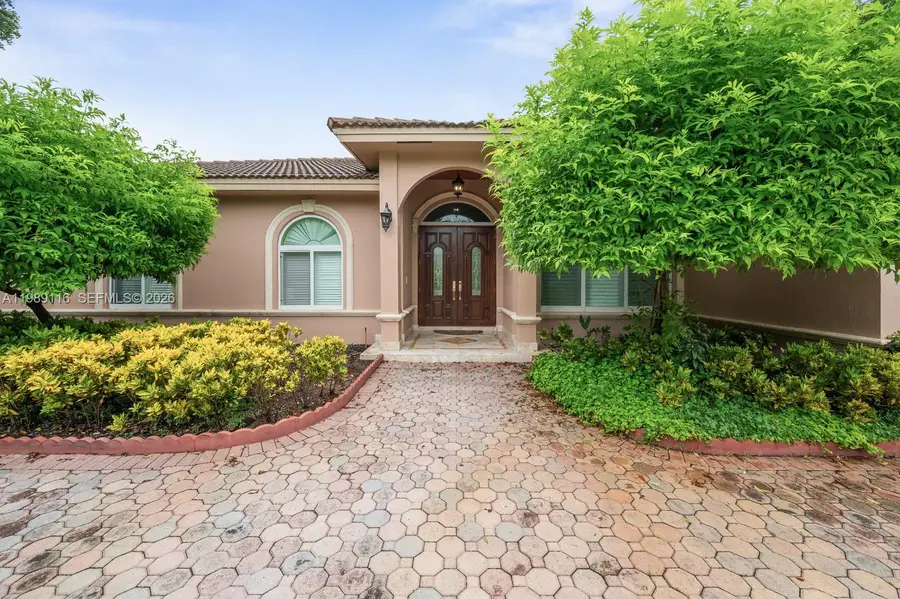 10621 SW 77th Avenue, Pinecrest, FL 33156 - #3