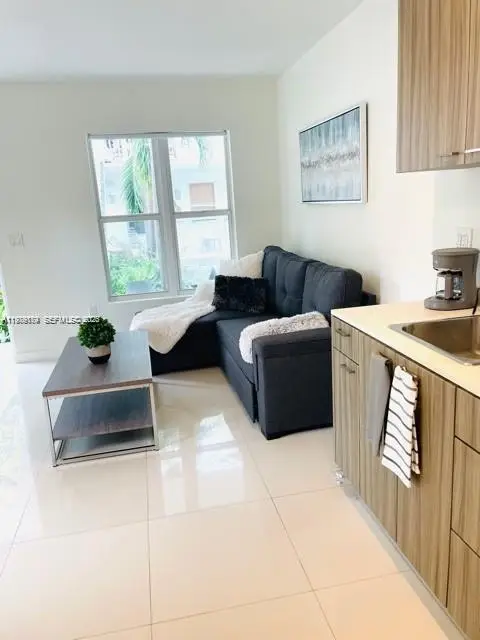 1419 W Ave 106 #106, Miami Beach, FL 33139