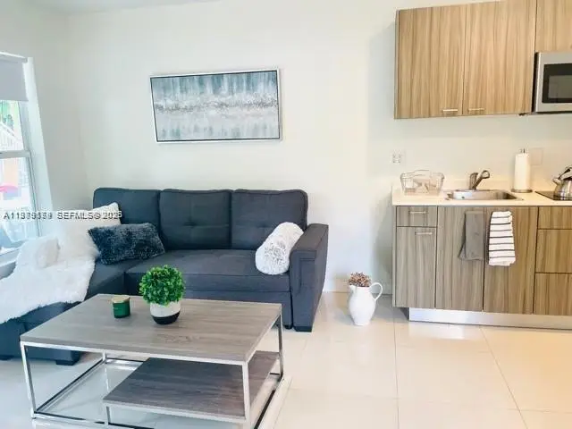 1419 W Ave 106 #106, Miami Beach, FL 33139 - #2