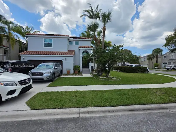 680 NW 159th Avenue, Pembroke Pines, FL 33028