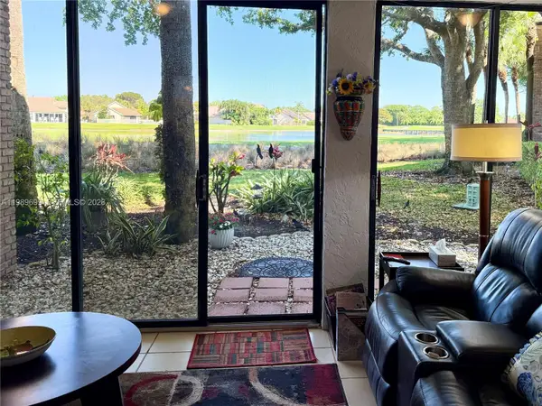 8033 Aberdeen Drive #102, Boynton Beach, FL 33472