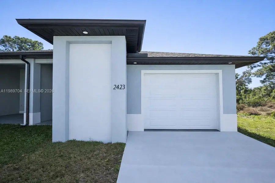 2421/2423 Milton Avenue S, Lehigh Acres, FL 33973 - #3