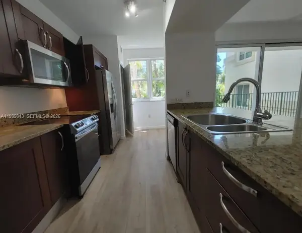 20000 E Country Club Drive #201, Aventura, FL 33180