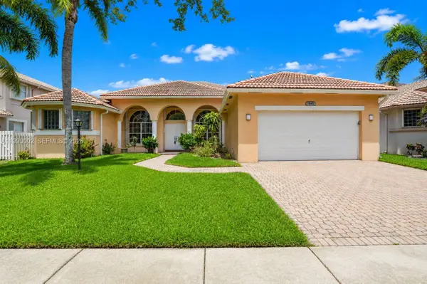 1845 NW 139th Terrace, Pembroke Pines, FL 33028
