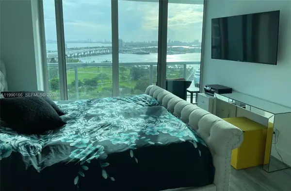 888 Biscayne Boulevard #1810, Miami, FL 33132