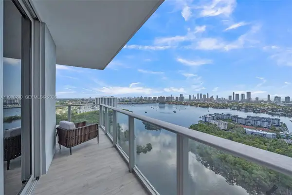 16385 Biscayne Boulevard #2707, North Miami Beach, FL 33160