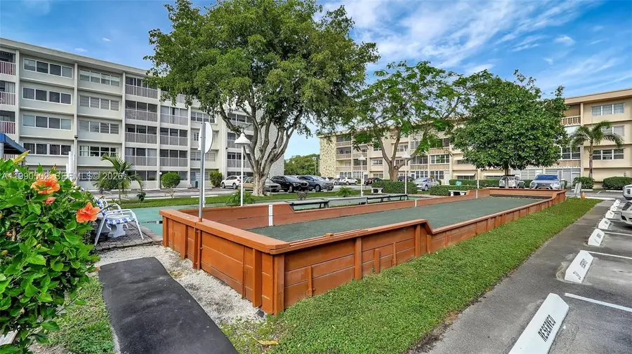 329 SE 3rd Street #502T, Hallandale Beach, FL 33009 - #3