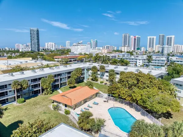270 Layne Boulevard #207, Hallandale Beach, FL 33009