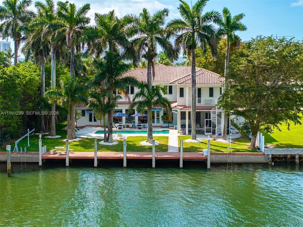 1047 S Southlake Drive, Hollywood, FL 33019 - #1