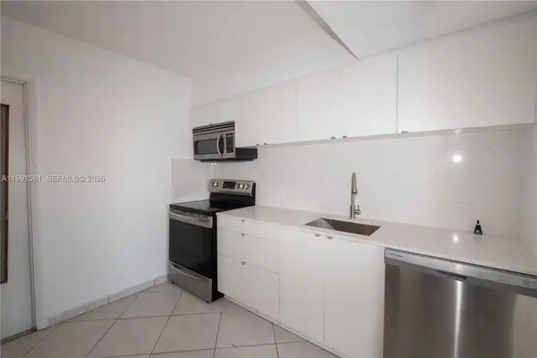 1075 93rd Street #403, Bay Harbor Islands, FL 33154