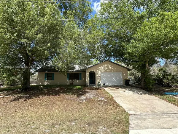 3137 Carlton Avenue, Lake Placid, FL 33852