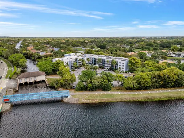 1021 Mockingbird Lane #302, Plantation, FL 33324
