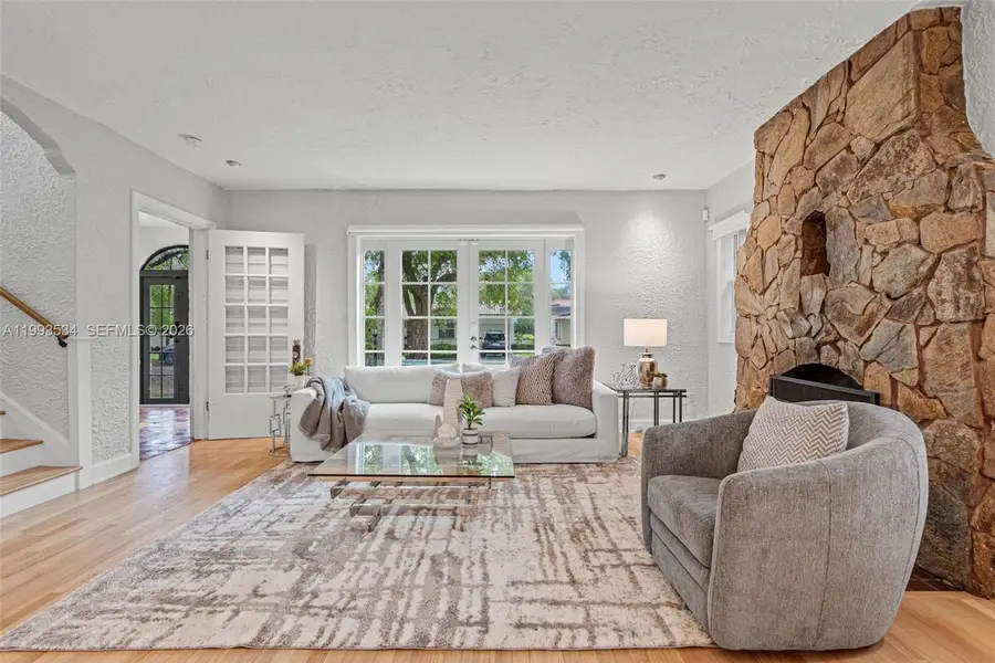 1209 La Mancha Avenue, Coral Gables, FL 33134 - #3