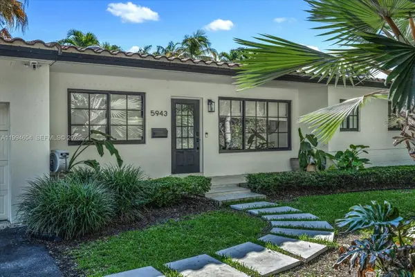 5943 SW 65th Avenue, South Miami, FL 33143