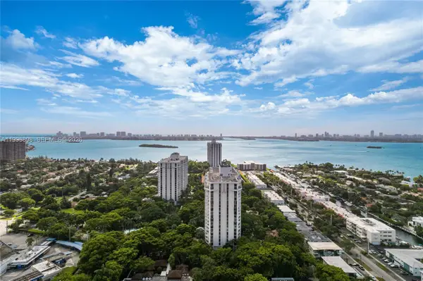 2000 Towerside Terrace #PH9, Miami, FL 33138