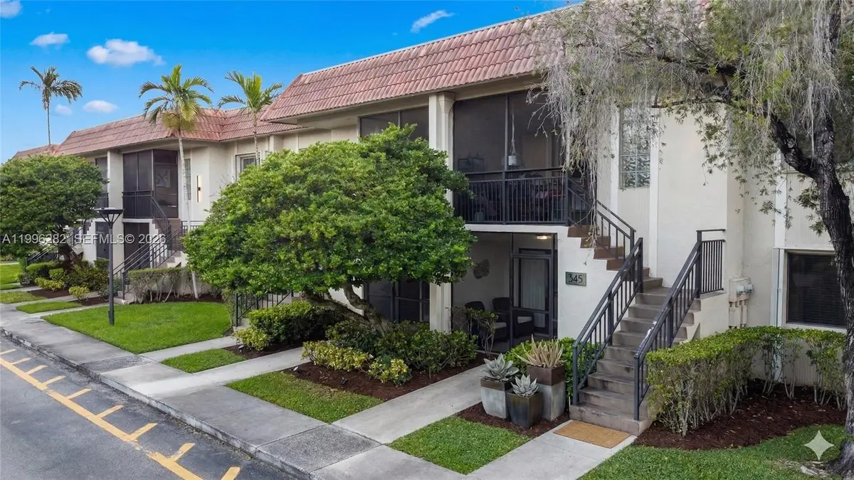 310 Lakeview Drive #105, Weston, FL 33326 - #1