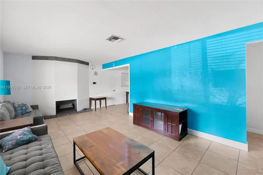 417 SW 1st Avenue, Boynton Beach, FL 33435 - #2