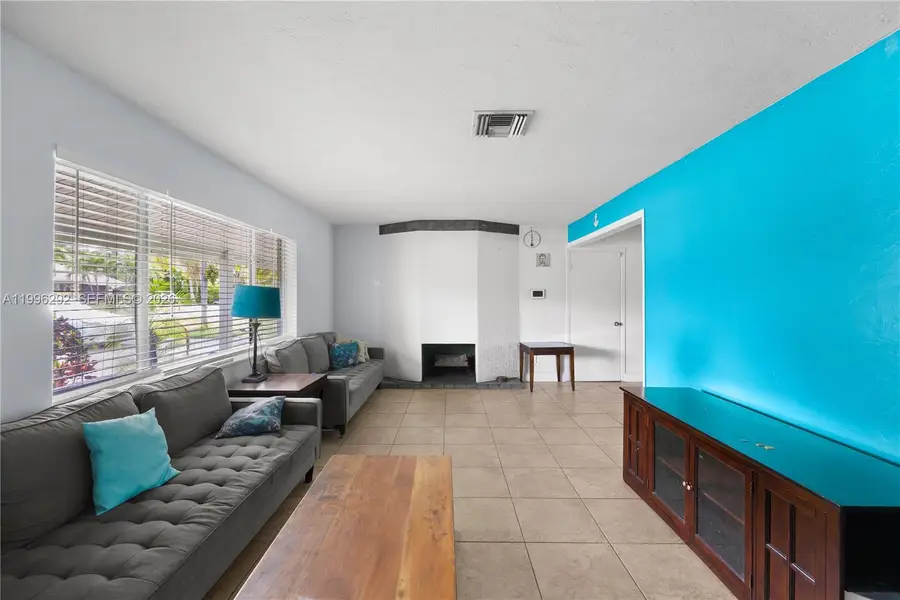 417 SW 1st Avenue, Boynton Beach, FL 33435 - #3