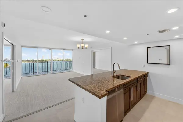 7601 E Treasure Drive #2319, North Bay Village, FL 33141