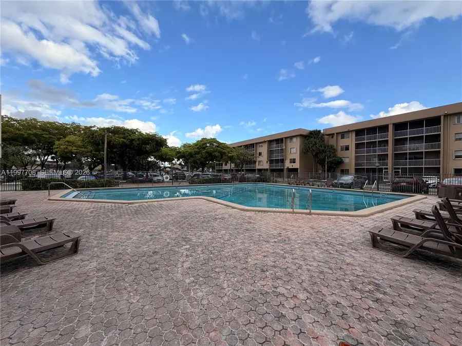 17000 NW 67th Avenue #115, Hialeah, FL 33015 - #3