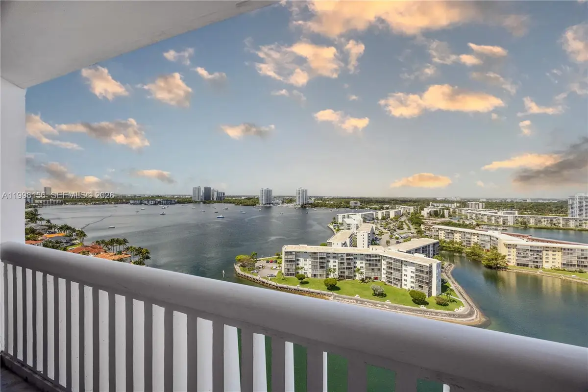 1000 W Island Boulevard #1910, Aventura, FL 33160 - #1