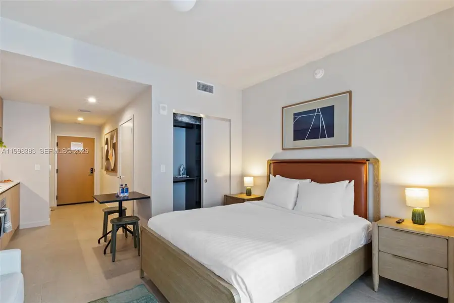 11 NE 6 2108 #2108, Miami, FL 33132 - #2